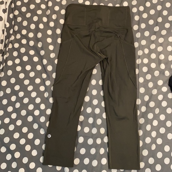 Lululemon Fast and Free tights - Picture 3 of 6